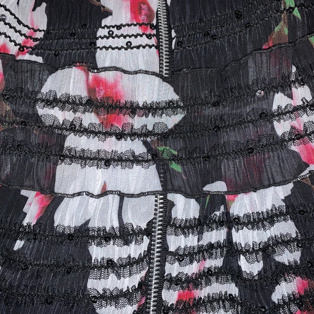 ZOE LTD Sydney Smocked Floral Chiffon Dress - Picture 5 of 12